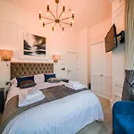 The Hotel, The Former Of Oscar Wilde ホテル 3*