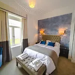 The Hotel, The Former Of Oscar Wilde ホテル ブレイ