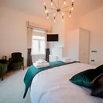 The Hotel, The Former Of Oscar Wilde ホテル ブレイ