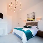 The Hotel, The Former Of Oscar Wilde 3*