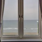 The Hotel, The Former Of Oscar Wilde 3* ブレイ