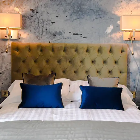 The Hotel, The Former Of Oscar Wilde 3* Bré