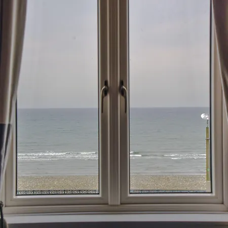 The Hotel, The Former Of Oscar Wilde 3* Bray