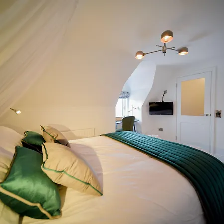 The Hotel, The Former Of Oscar Wilde 3* Bray