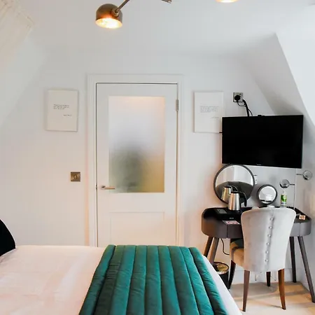 The Hotel, The Former Of Oscar Wilde Hotel 3*