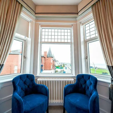 The Hotel, The Former Of Oscar Wilde 3*