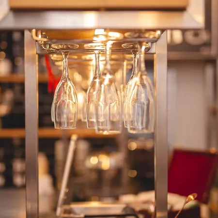 The Hotel, The Former Of Oscar Wilde Hotel