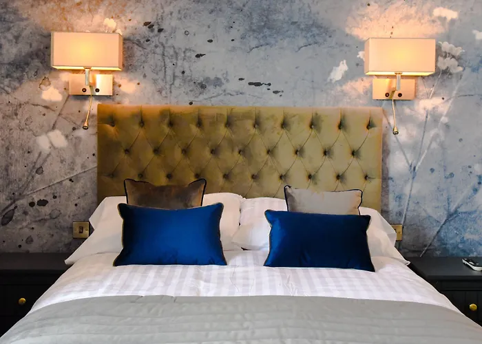 The Hotel, The Former Of Oscar Wilde 3* ブレイ