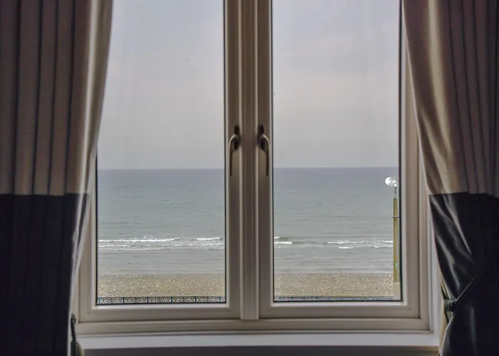 The Hotel, The Former Of Oscar Wilde 3* ブレイ