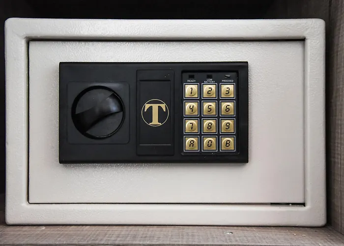 ホテル The Hotel, The Former Of Oscar Wilde 3*