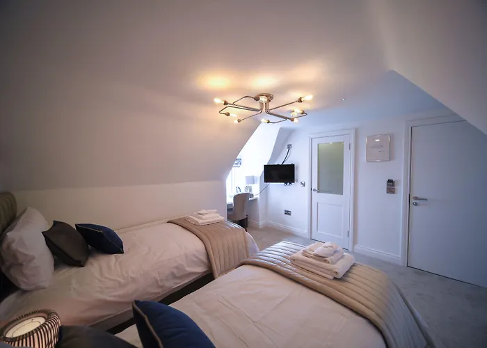 The Hotel, The Former Of Oscar Wilde 3* ブレイ