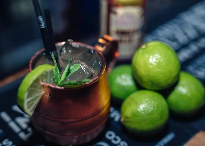 ホテル The Hotel, The Former Of Oscar Wilde ブレイ