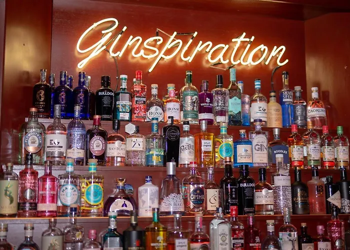 ホテル The Hotel, The Former Of Oscar Wilde ブレイ